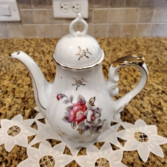 Vintage Royal Crown Porcelain Teapot with Floral & Gold Accents - Picture 1 of 9
